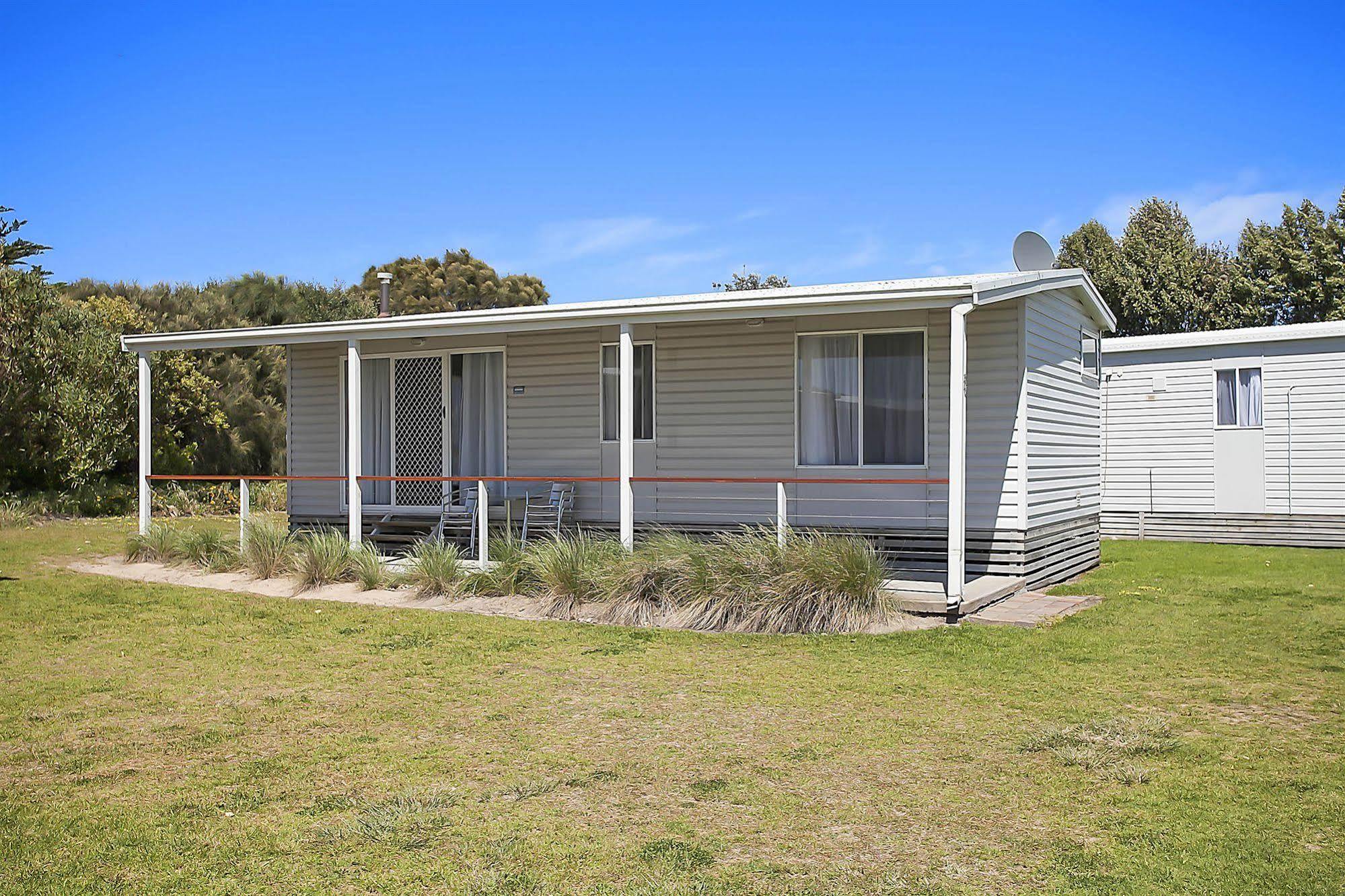 Отель Great Ocean Road Tourist Park Питерборо Экстерьер фото