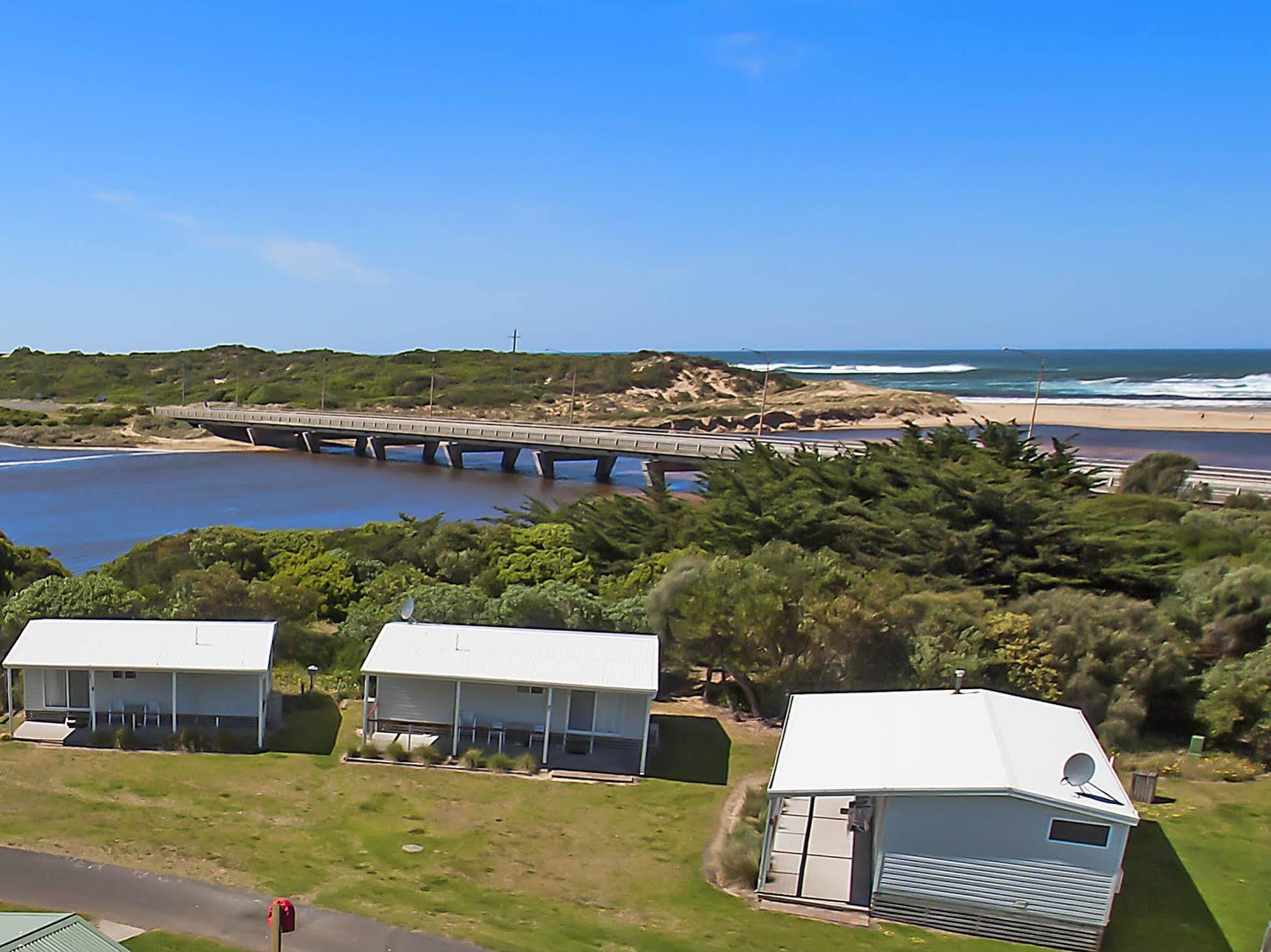 Отель Great Ocean Road Tourist Park Питерборо Экстерьер фото